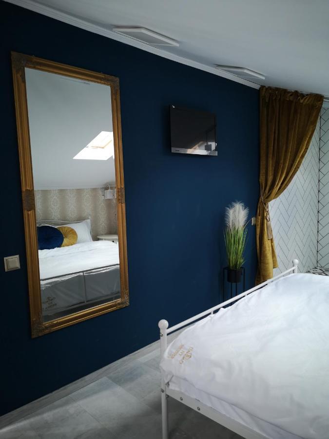 Appartamento Ivy Boutique Braşov Esterno foto