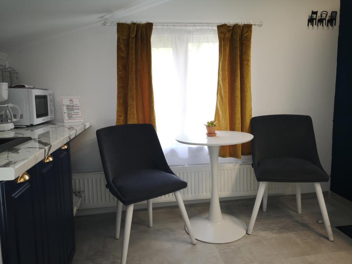Appartamento Ivy Boutique Braşov Esterno foto